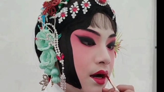 国戏典藏《梨花颂》,京剧奇才巴特尔演唱.