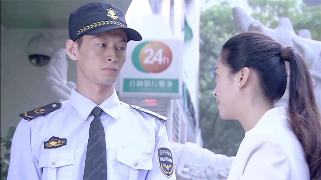 《爱情路口》女老总给保安5000元,让他假扮男友,不料穷小子认真了