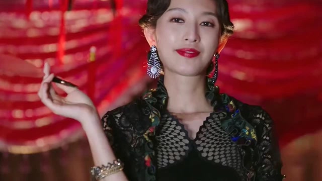 张俪国风浓颜妆出演"小阿俏",也不是一般人能惹得起,即使张万霖也不行