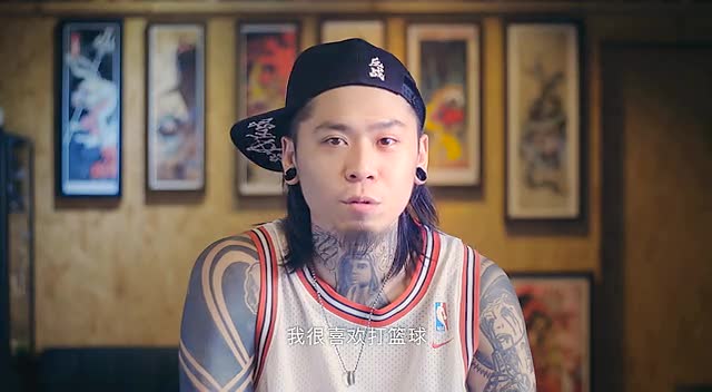 打出名堂幕后故事之香港纹身师陈德恩