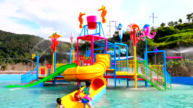 达州西外馨华山庄水上游乐场