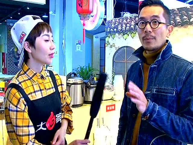 万力时代广场白鱼赤乌美食【大白家】饭麸果