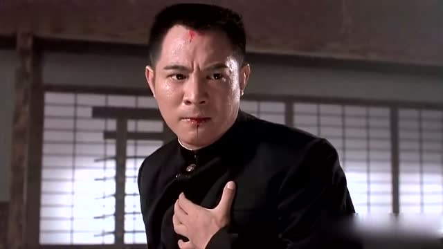 看李连杰饰演的精武门陈真是如何狂虐日本人的,真给中国人长脸!