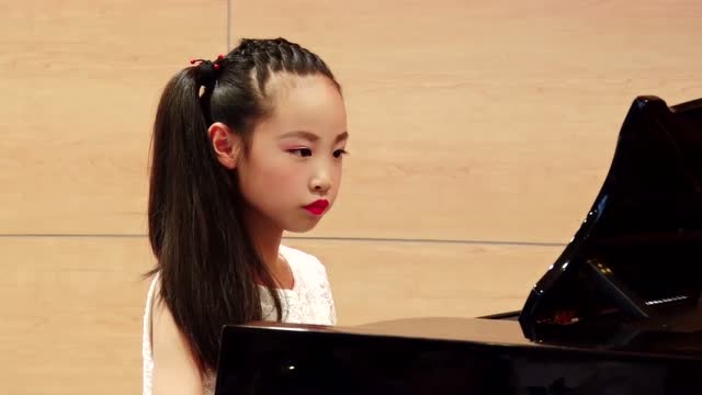 1-12 快板-周佳颖