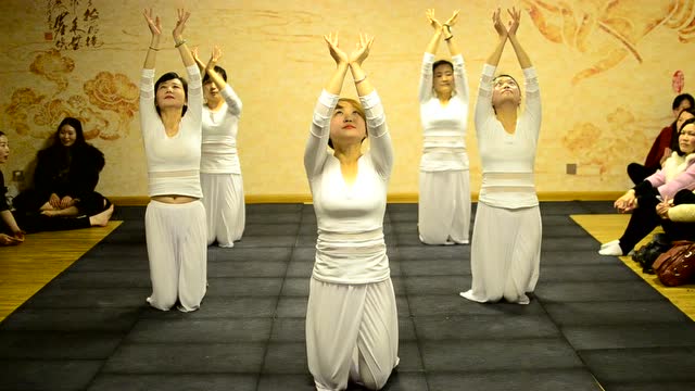 莲舍瑜伽会员舞韵《恋人心》