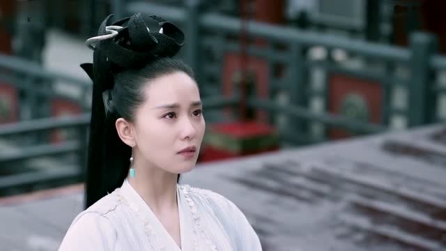 巫族九转换圣女刘诗诗登台俯瞰众人