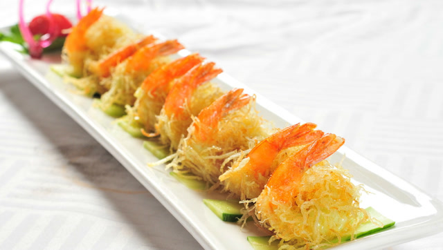 酒店特色菜之金丝虾球的制作方法