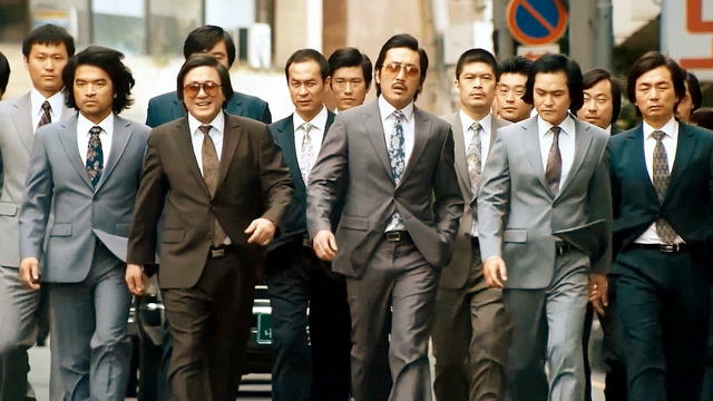 燃爆了!崔岷植跟河正宇的黑社会大哥出场不逊色古惑仔!