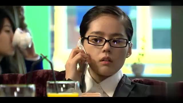 《魔女幼熙》:蔡戊龙被韩佳人讹诈,被踢了一脚却敢怒不敢言!