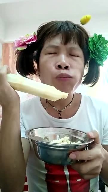 网红贤淑姐好傲娇呀!1000万都不要呢!