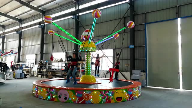 新款游乐设备糖果飞人旋转蹦床
