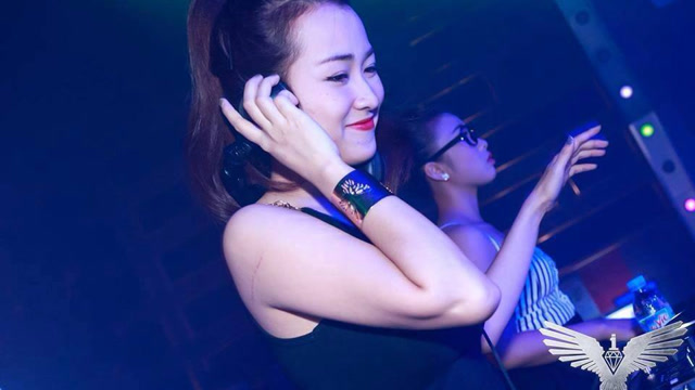 妙音坊:忍着痛泪不掉-曹艺馨-dj混音版