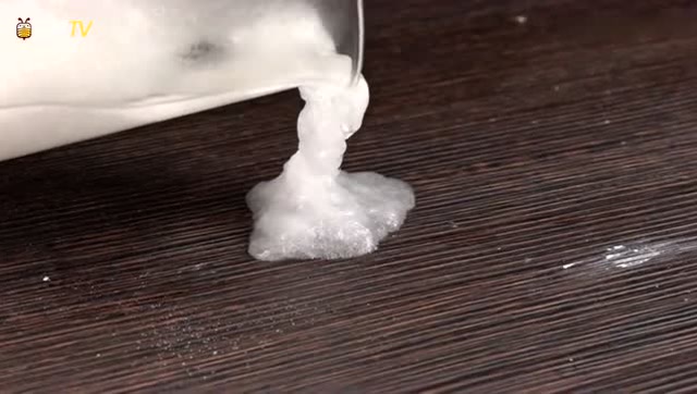 超酷的科学实验,你可以在家做的!点水成冰