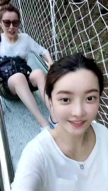 崔阿扎传媒:女神扎为何惊叫连连