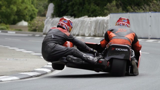 曼岛tt2018,三蹦子组,副驾驶上蹿下跳,累到吐血,晚上必须加鸡腿