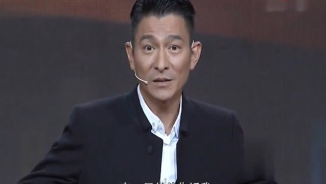 开讲啦:刘德华深情演讲眼含热泪,台下数次响起热烈掌声