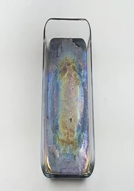 男子把200度的锡水,倒在iphone手机上,会发生什么