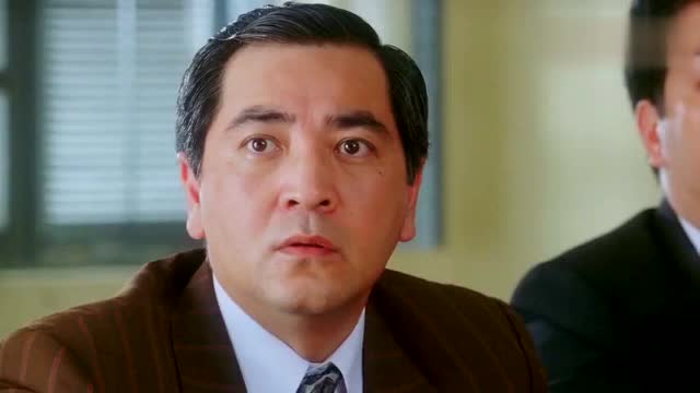 雷洛传:颜同刚拿下肥缺成为油尖区探长,谁知雷洛竟成为总华探长