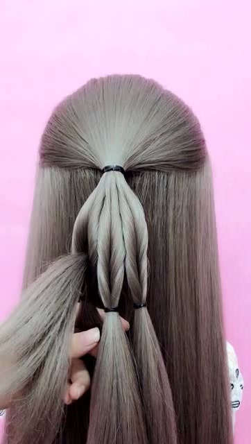 很火的半披式编发,两分钟就可以学会,试试这款发型,超美!