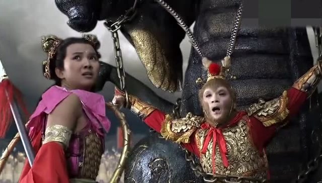 王母娘娘劝被绑在斩妖台上的孙悟空,莫要心生怨恨