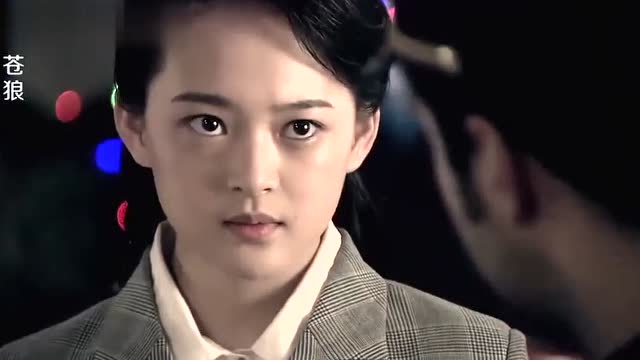 苍狼:妹子在小伙面前伪装的太好,不过看着战友死在眼前也不好受