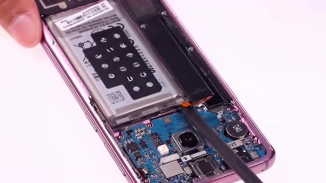 三星 galaxy s9 更换电池欣赏,原来拆解起来也不是很难