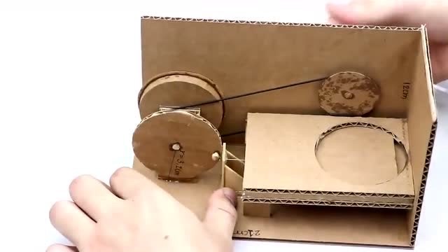 手工恶作剧创意diy吐金币的盒子想象力真的丰富