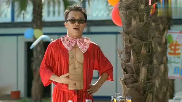 嘻哈四重奏:卢正雨一开口就吓跑众人,这最新晚装设计厉害了,服