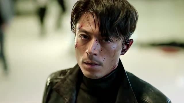 霍建华《逆时营救》塑造了一个纯粹大反派,狠厉的眼神很到位