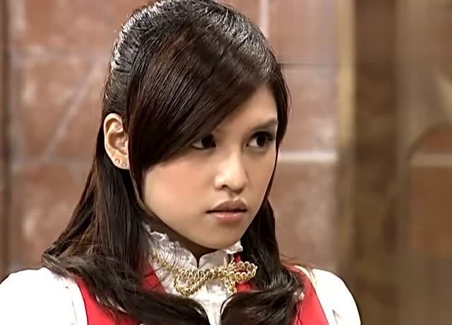 狄迪卡练习魔法一次就成功,帝蒂娜心生羡慕,奈亚公主这么没用?