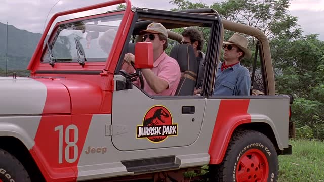 侏罗纪公园:他们这是看到了什么?个个眼睛瞪那么大!