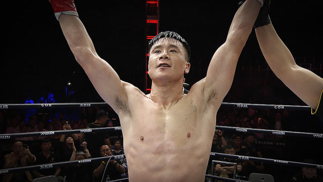 世界第一拳王邱建良升重跨界拳击mma专挑刺激上,神龙摆尾通杀!