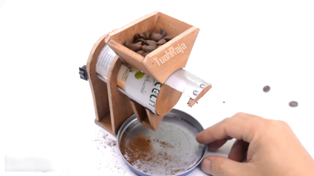 简单好用的自制磨粉机,看着一点也不输商场买的!