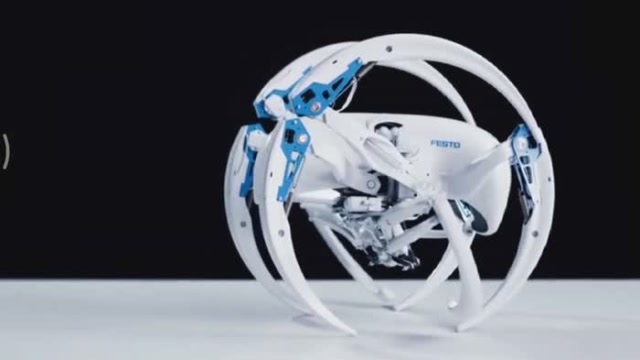 德国公司制造的仿生蜘蛛,还会翻跟头呢