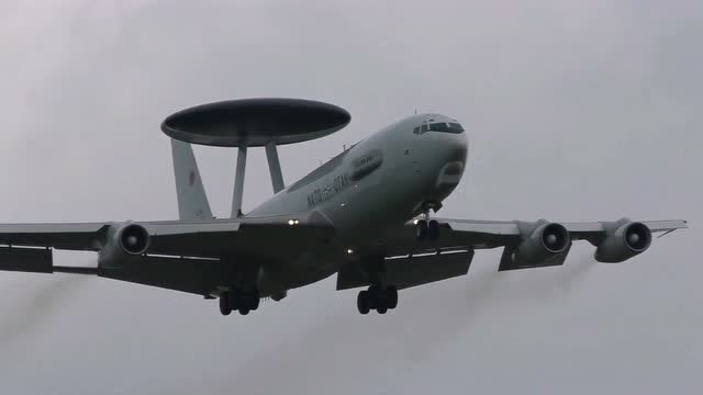 e3a预警机抵达比利时空军天克莱恩