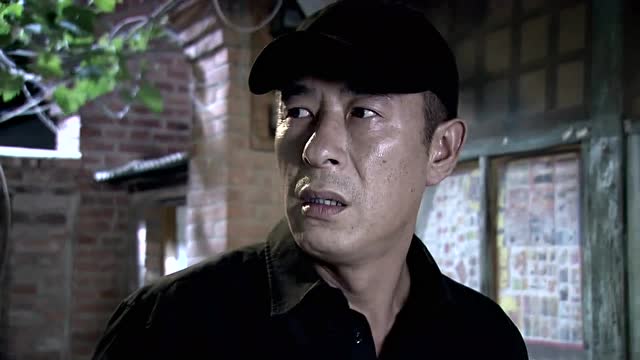 冷宝军半夜潜至破屋,看到眼前一幕,他泪光闪烁