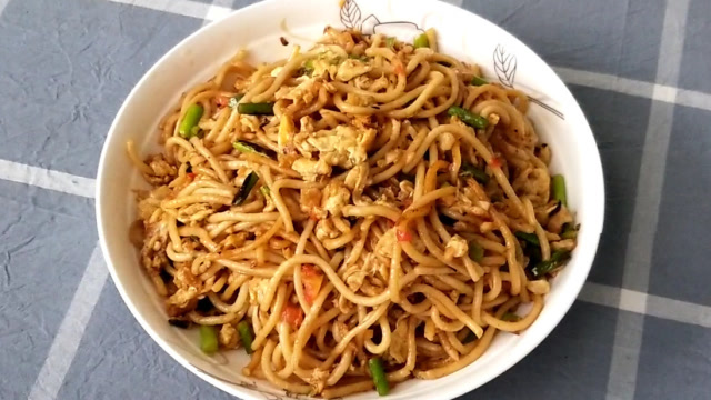 山西特色炒饸饹面营养又美味的做法学会再也不用去面馆吃了