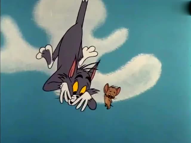 猫和老鼠:汤姆狂追杰瑞,结果二人跑到了天上,汤姆被摔成好几段