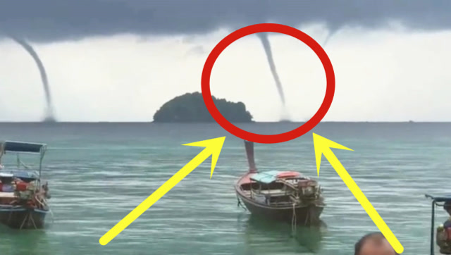 百年难遇海面上突现两个龙卷风,上演双龙吸水的壮观奇景!