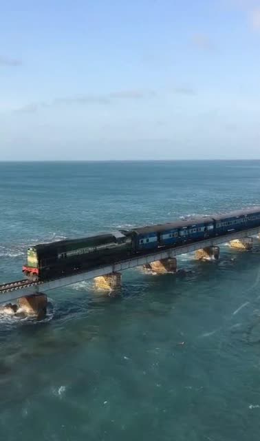 这才是真正的海上火车,这样的路途将不再寂寞,希望中国也能有