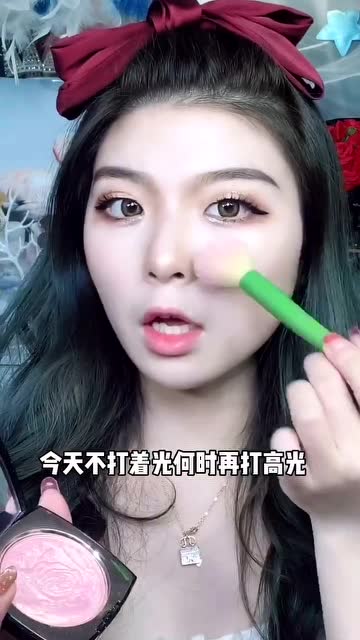 单眼皮变双轻欧美夜店蹦迪妆几秒速成让你成为最亮的妞