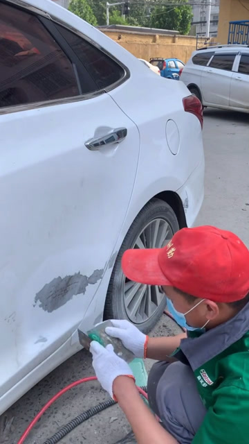 北京现代汽车的局部补漆方法,其实这种情况是比较麻烦的!