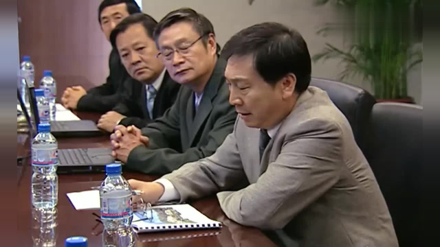 奋斗:官爸爸当众让陆涛出丑为难,官爸不是杠精只是负责而已