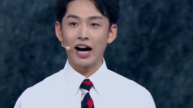 主持人大赛:齐岱泽的三分钟自我展示,称撒老师是偶像