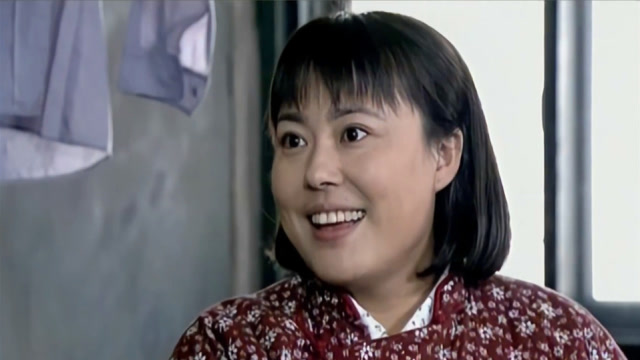 金婚:庄嫂刚生一大胖小子,竟然就自己洗衣服,年轻人就是好