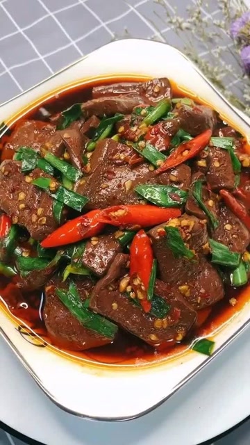 做个美味的泡椒猪血