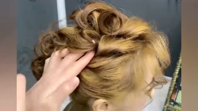 发型设计,超短发新娘这样盘头发,不用假发也可以美美的
