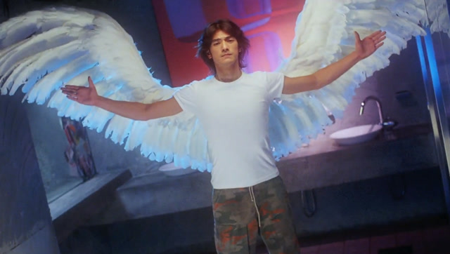 快让开,金城武要变身天使了!