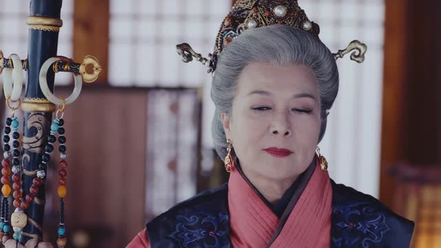 锦绣未央:叱云老夫人真恶毒,竟然李母都要看她脸色,一根龙仗吓死人