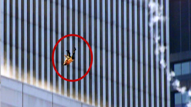 "911事件",绝望的人们从楼顶跳下,如同世界末日降临
